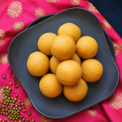 Moong Laddu - 500gm - SweeDesi