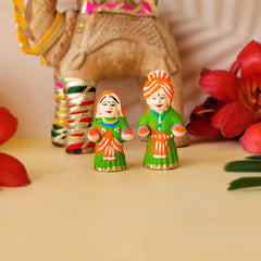 Ghewar Hamper Pink available online at SweeDesi