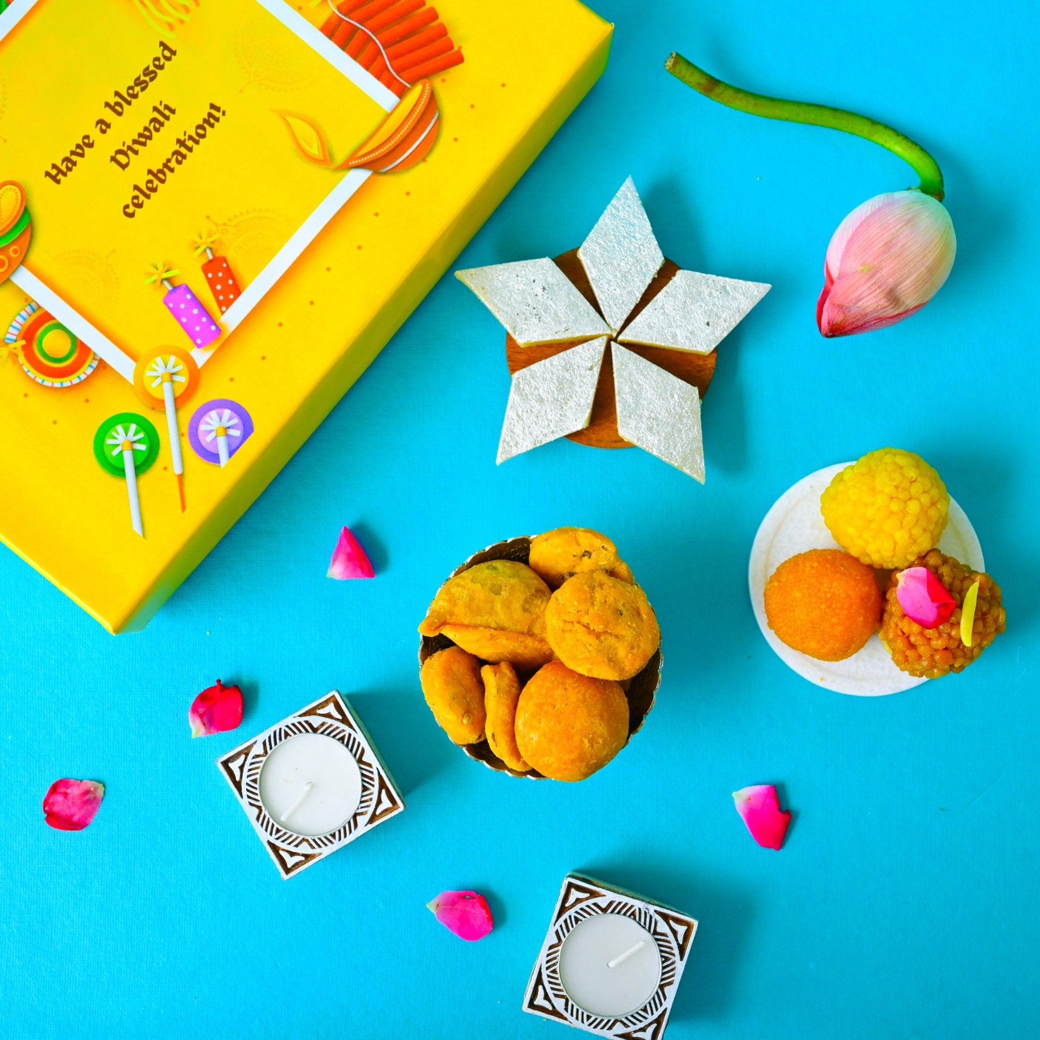 Uphar Hamper 12 - SweeDesi