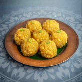 Boondi Laddu - 500 gm - SweeDesi