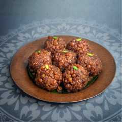 Doodh Laddu - 500 gm - SweeDesi