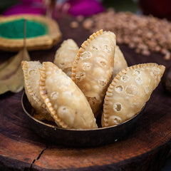 Dry Mewa Gujiya - 8Pc available online at SweeDesi