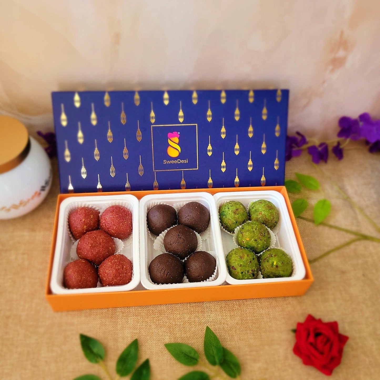 Fusion Laddu Box - SweeDesi