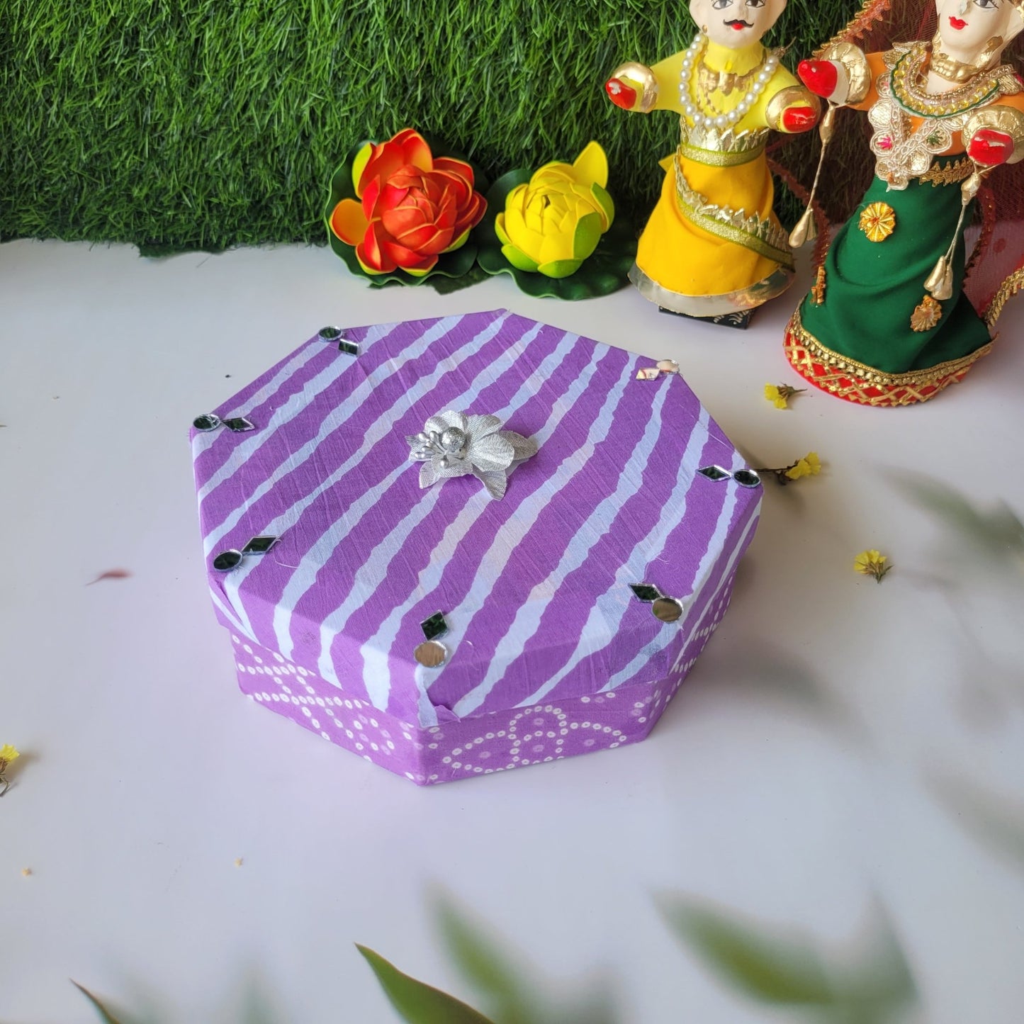 Ghewar Hamper 3 - SweeDesi
