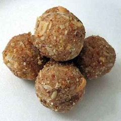 Gond Laddu - 500gm - SweeDesi