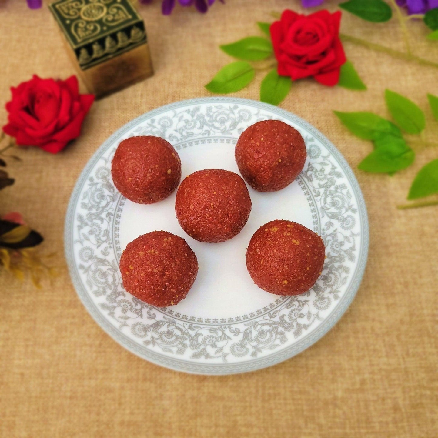 Gulab Churma Laddu - SweeDesi