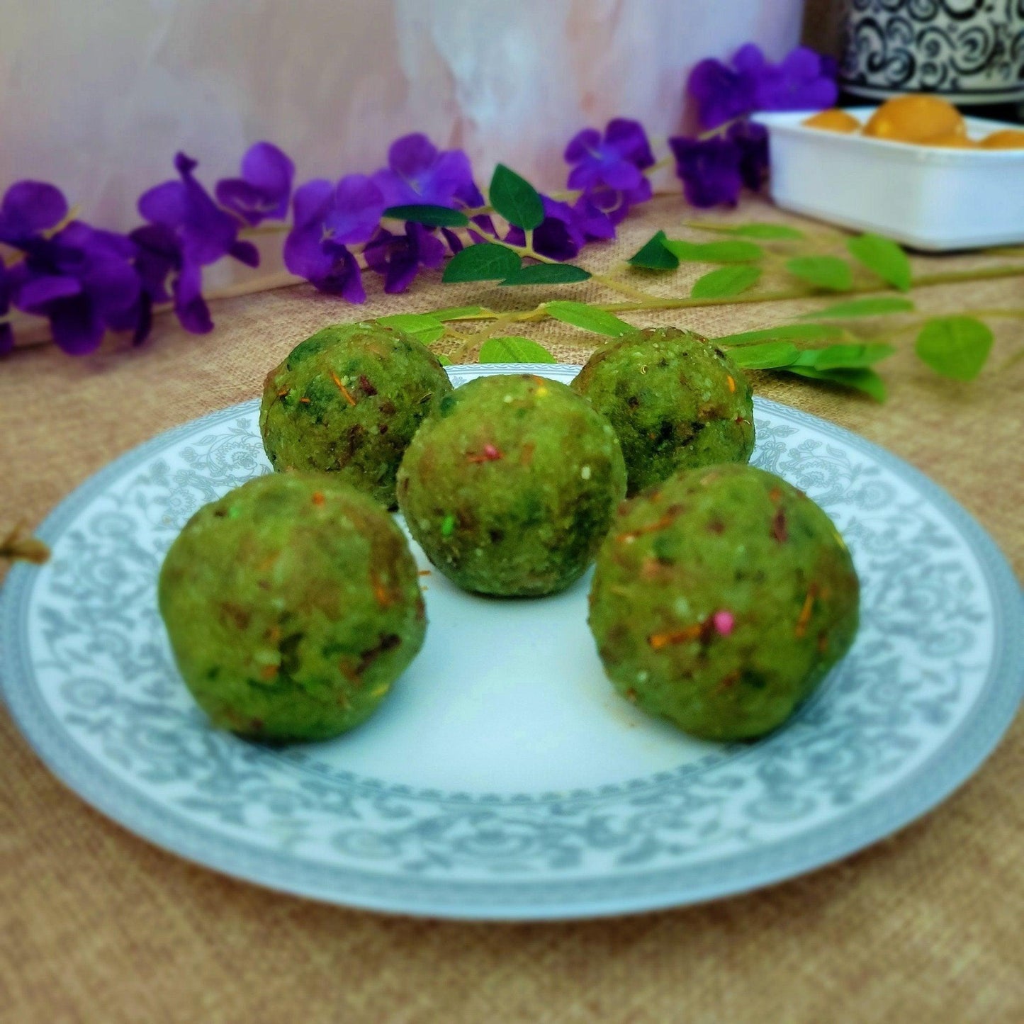 Pan Laddu - SweeDesi