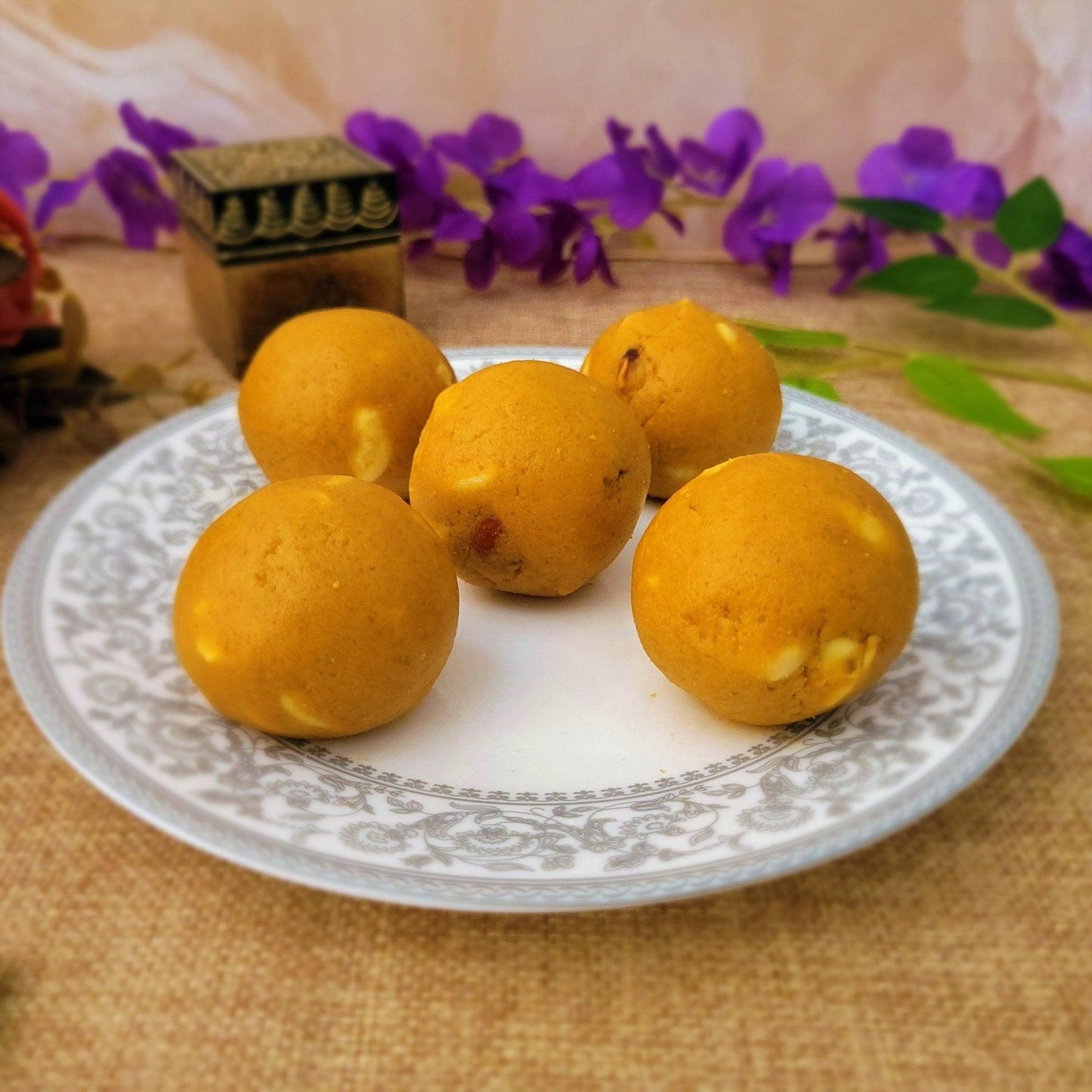 Sugar Free Besan Dry Fruit Laddu - SweeDesi