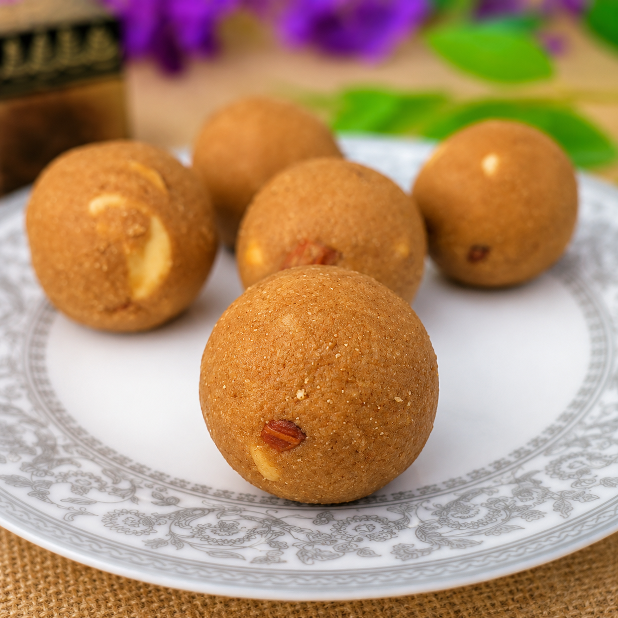 SugarFree Mewa Aata Laddu - 500gm - SweeDesi