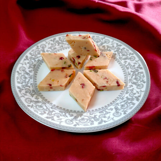 Cranberry Kaju Katli - 400gm - SweeDesi