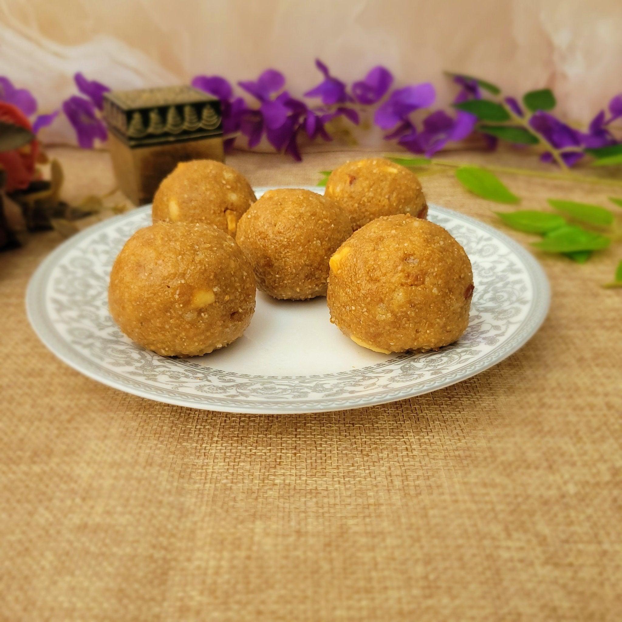 Methi Laddu - SweeDesi