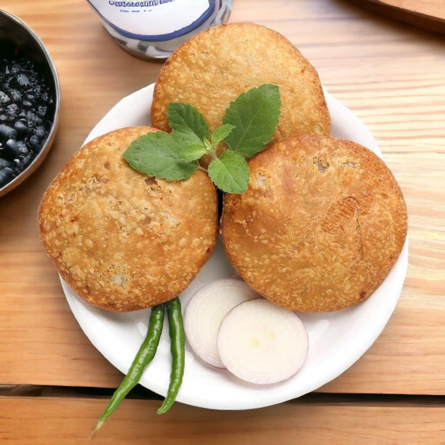 Pyaz Kachori : Sodhani - SweeDesi